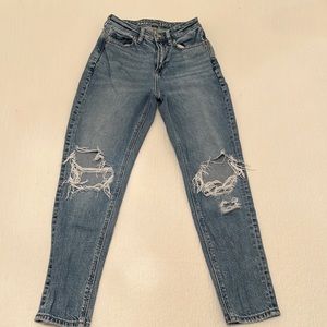 American eagle ripped jeans